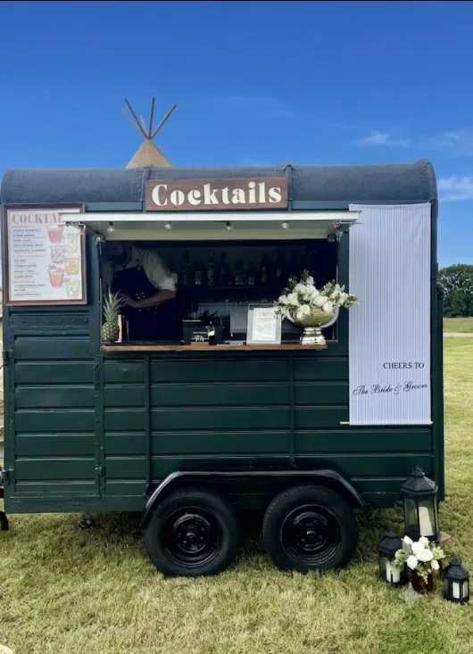 Wedding cocktails and reception drinks